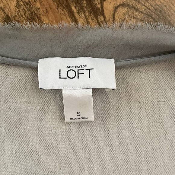 Ann Taylor LOFT Womens Cardigan S Gray Pima Cotton Floral Vneck Beaded Sweater - Picture 7 of 7